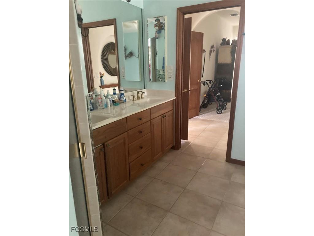 5619 Marina Road Bokeelia FL 33922 2025007597 image14