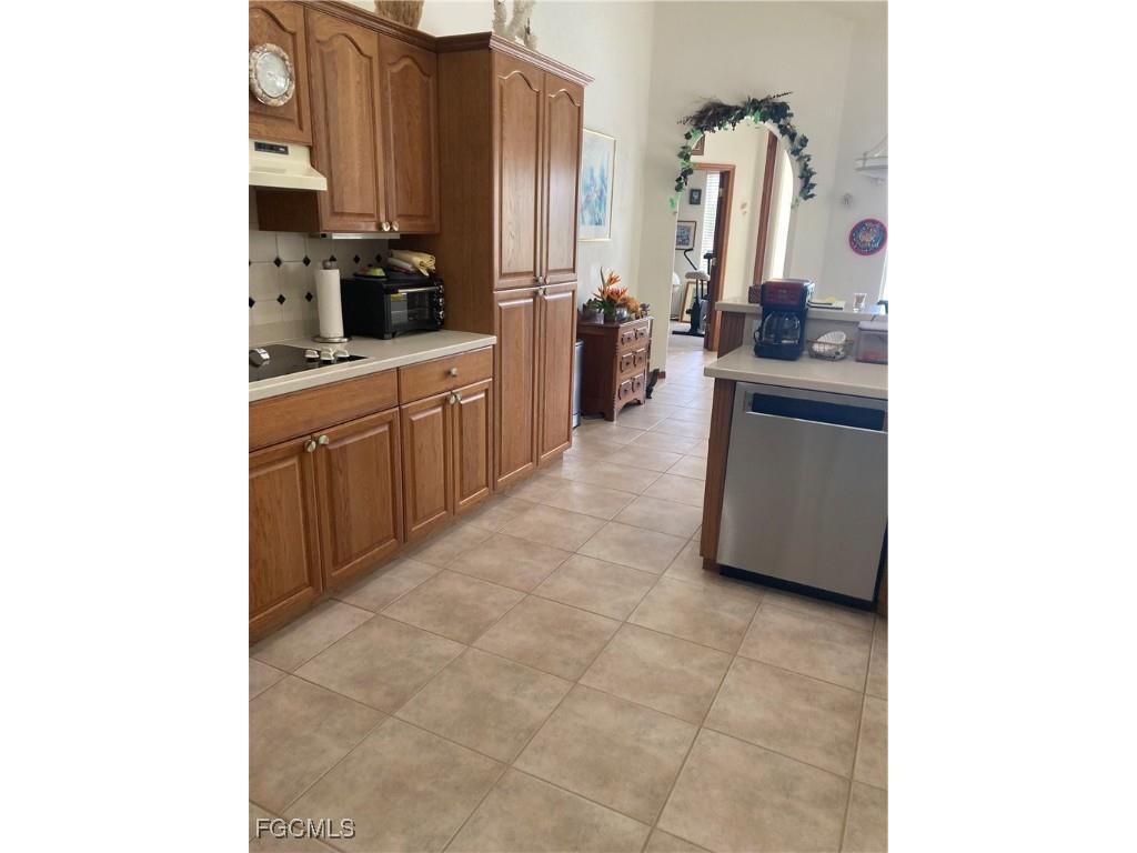 5619 Marina Road Bokeelia FL 33922 2025007597 image8