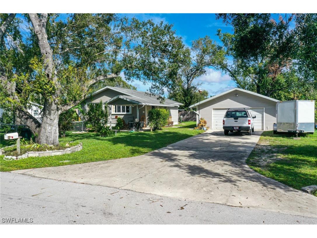 562 Clark Street North Fort Myers FL 33903 223070106 image1