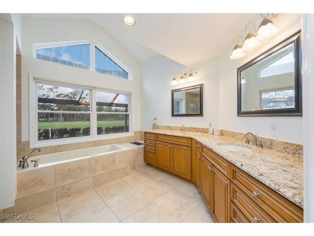 562 Cormorant Cove Naples FL 34113 225066489 image18