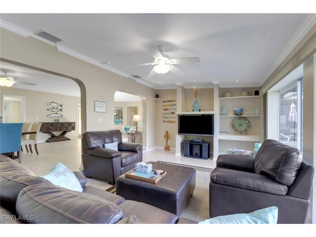 562 Goldcoast Court Marco Island FL 34145 226004679 image6