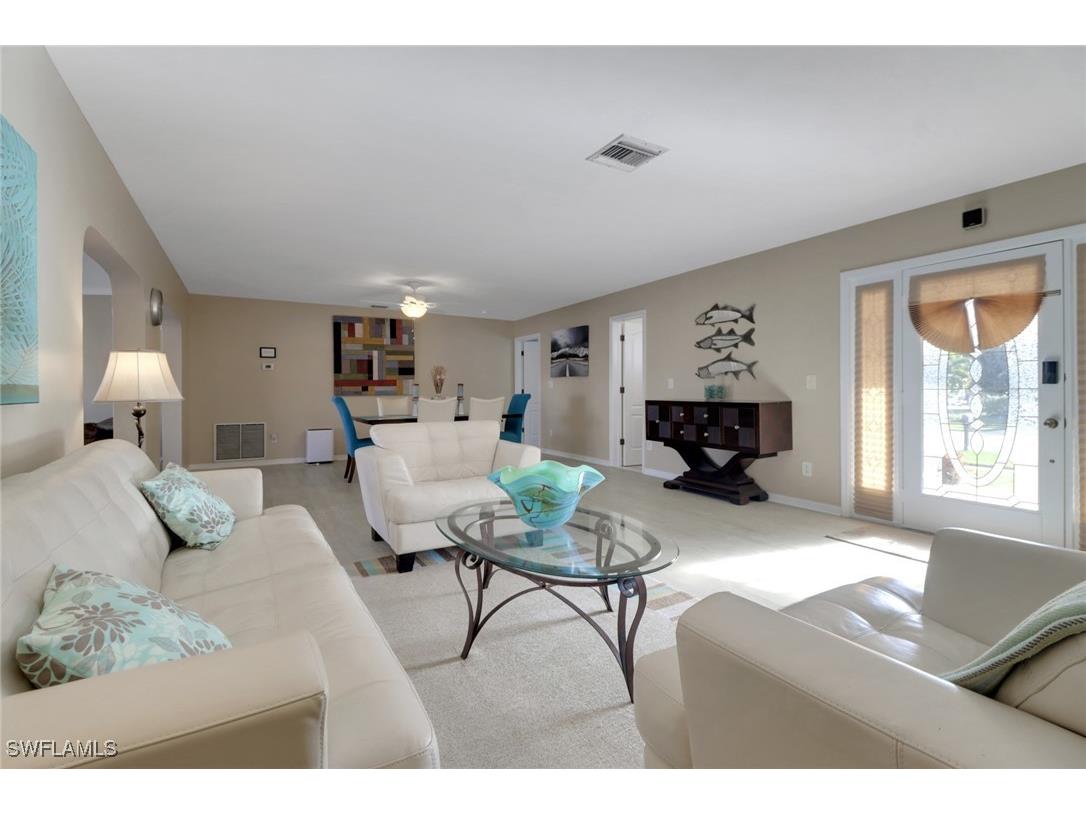 562 Goldcoast Court Marco Island FL 34145 226004679 image8