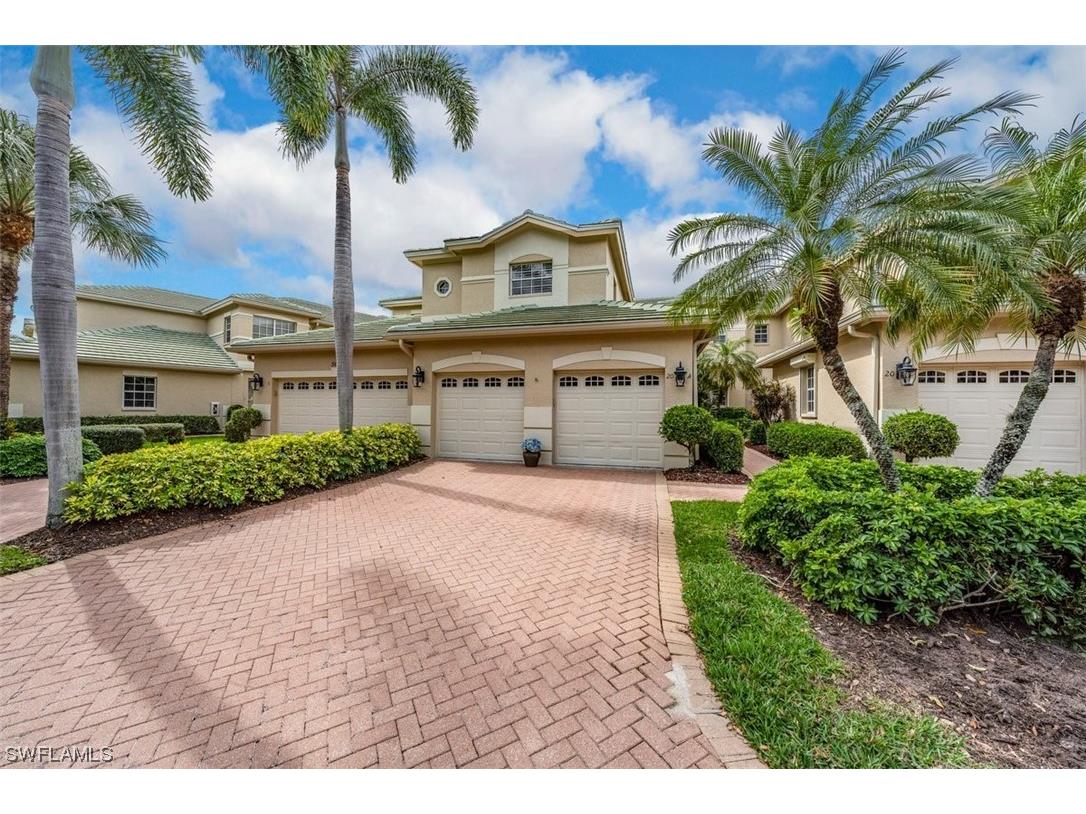 562 Vintage Reserve Lane #20A Naples FL 34119 224019094 image1