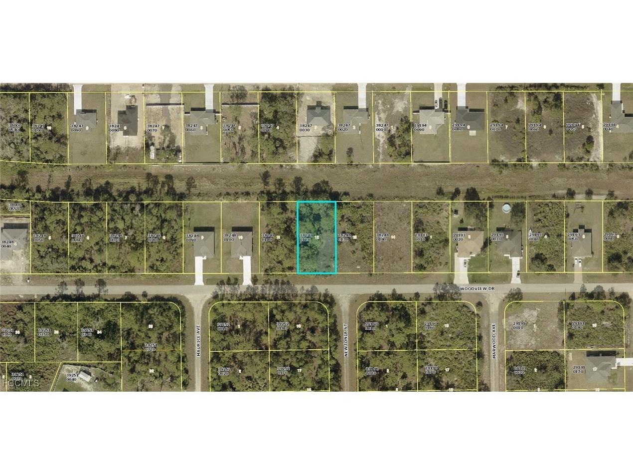 562 Woodview Drive Lehigh Acres FL 33972 2025006818 image1