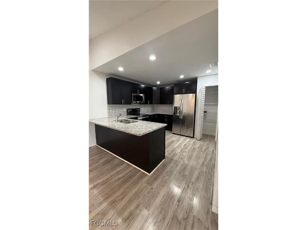 5620 Foxlake Drive North Fort Myers FL 33917 2025005555 image11