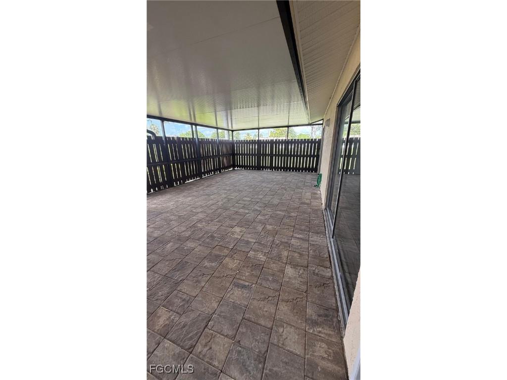 5620 Foxlake Drive North Fort Myers FL 33917 2025005555 image16