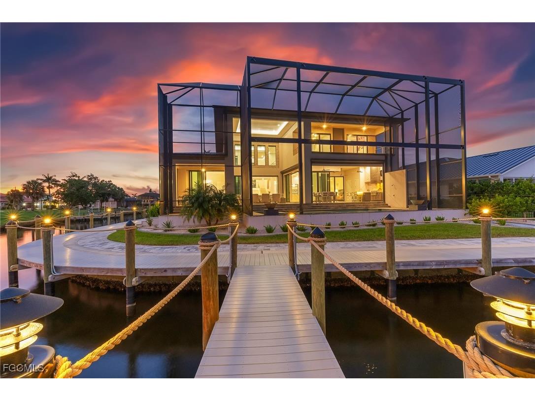 5622 Coronado Court Cape Coral FL 33904 2025002799 image1