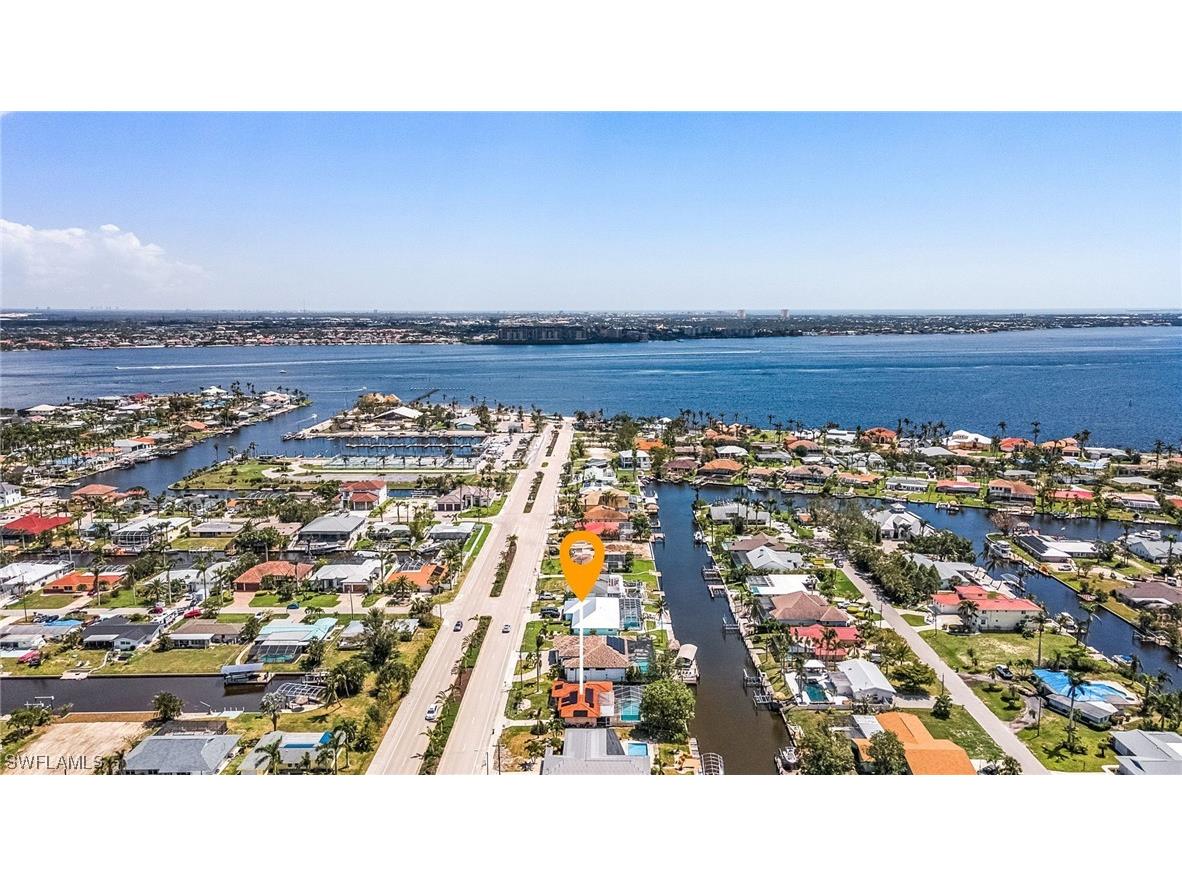 5622 Driftwood Parkway Cape Coral FL 33904 223029521 image1