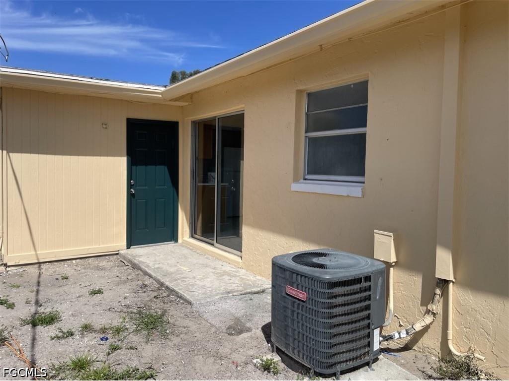 5625/5627 Fourth Avenue Fort Myers FL 33907 2026019263 image4