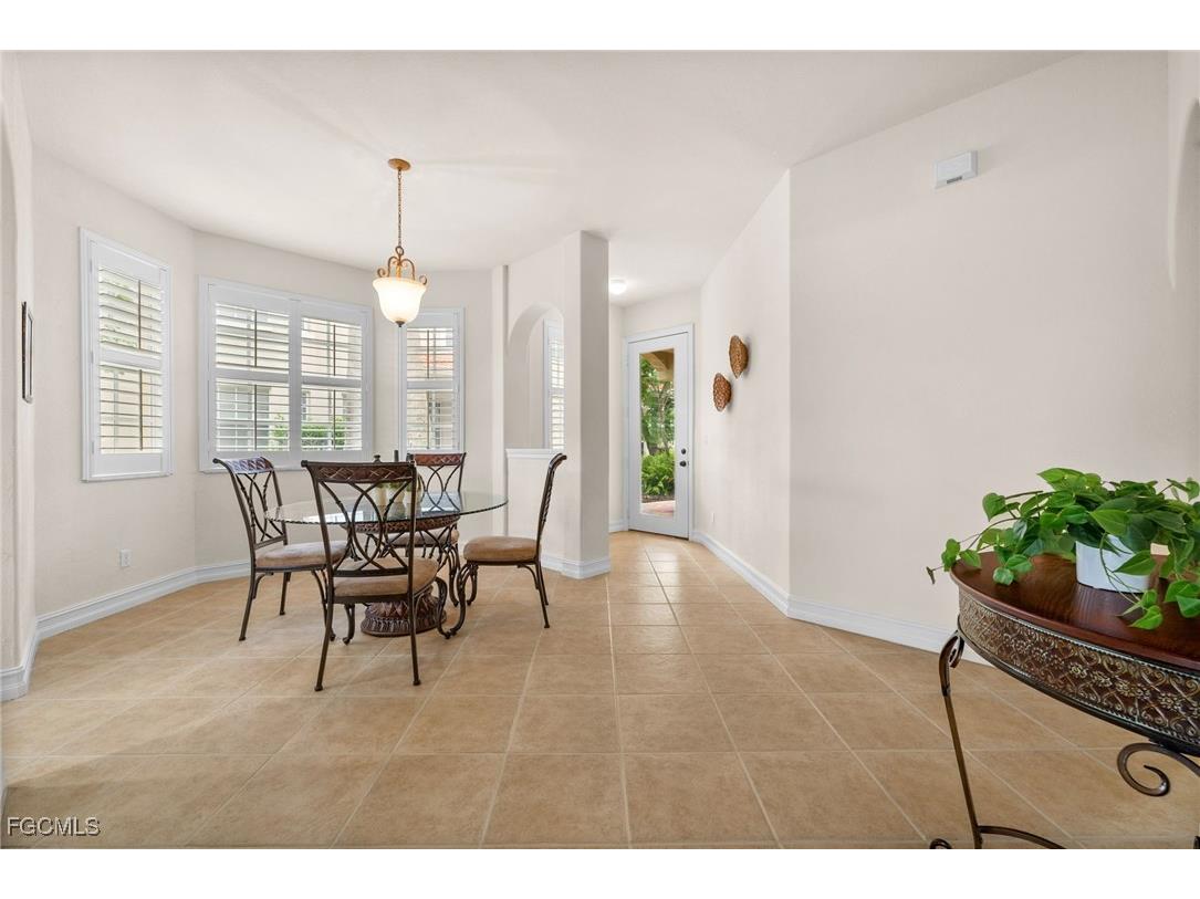 5626 Cape Harbour Drive #102 Cape Coral FL 33914 2025003412 image4