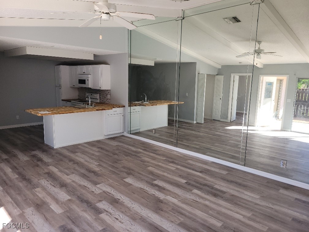 5629 Foxlake Drive North Fort Myers FL 33917 2025020348 image3