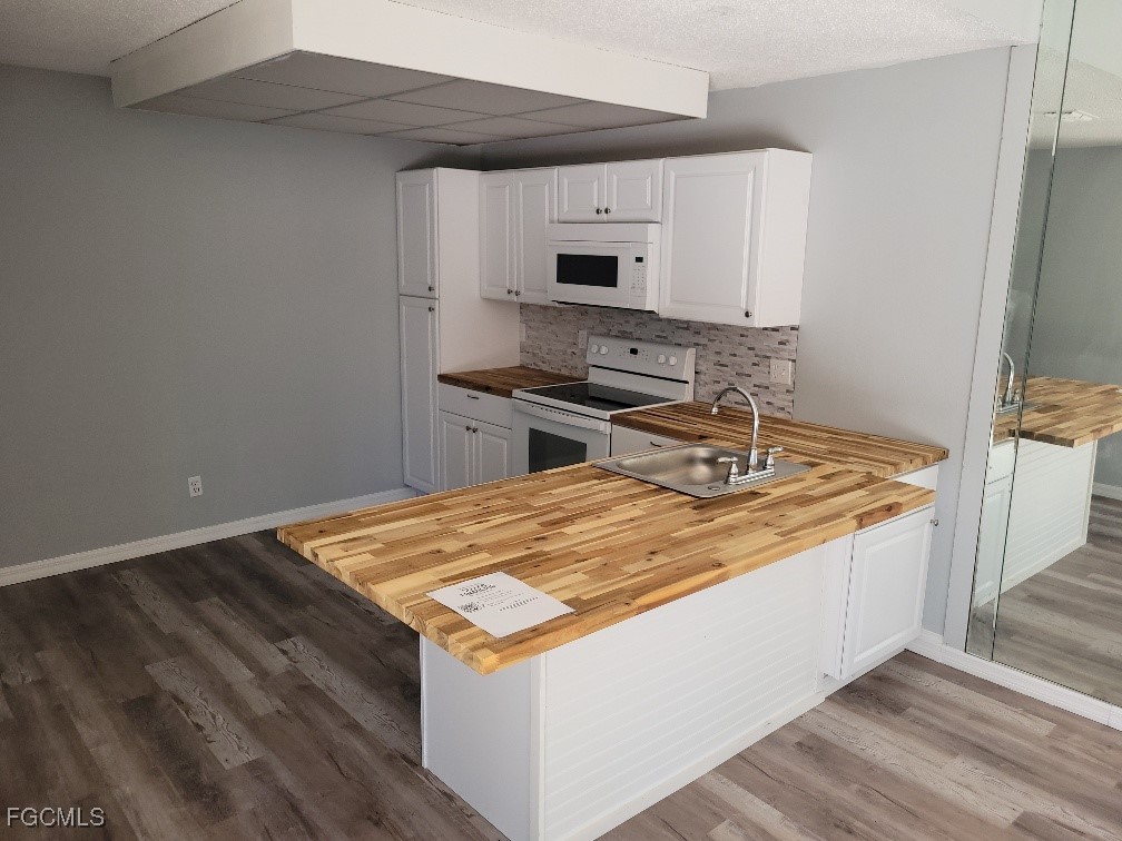 5629 Foxlake Drive North Fort Myers FL 33917 2025020348 image4