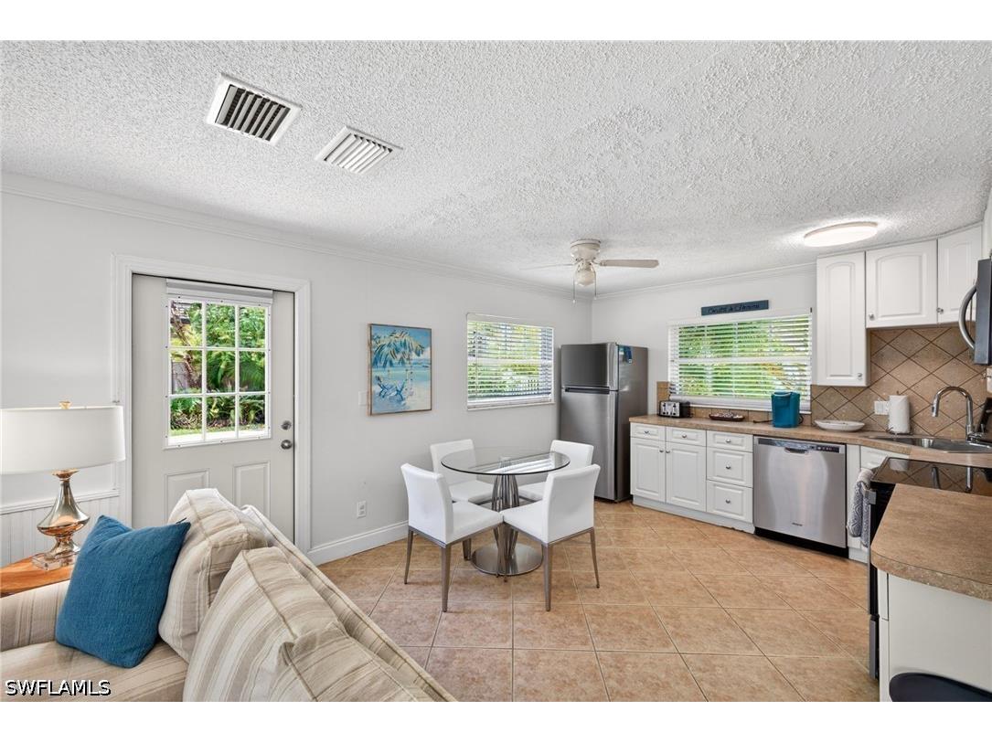 563 105th Avenue N Naples FL 34108 226020915 image19