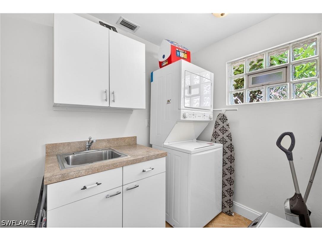 563 105th Avenue N Naples FL 34108 226020915 image25