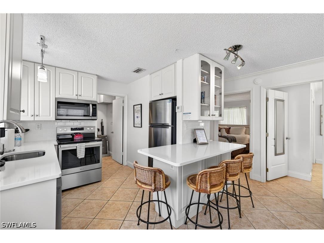 563 105th Avenue N Naples FL 34108 226020915 image7