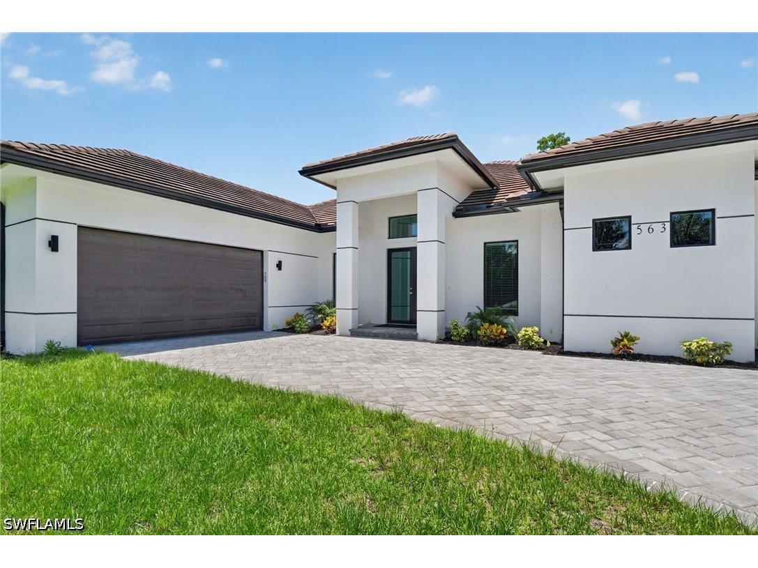563 15th Street NW Naples FL 34120 226020888 image3