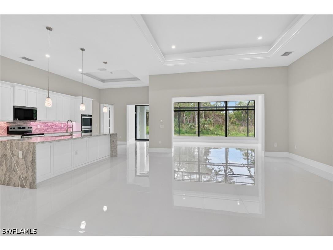 563 15th Street NW Naples FL 34120 226020888 image4