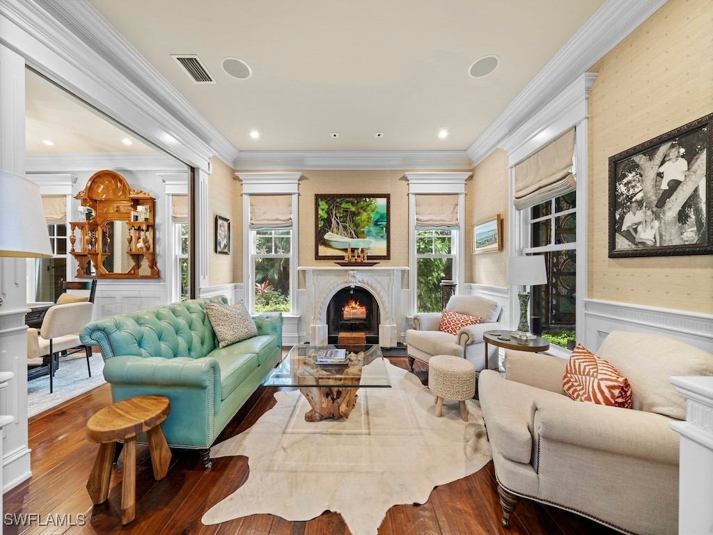 563 3rd Street N Naples FL 34102 224089945 image4