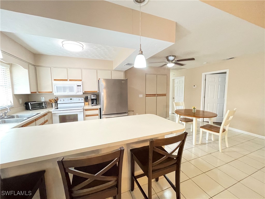 563 99th Avenue N Naples FL 34108 225071853 image12