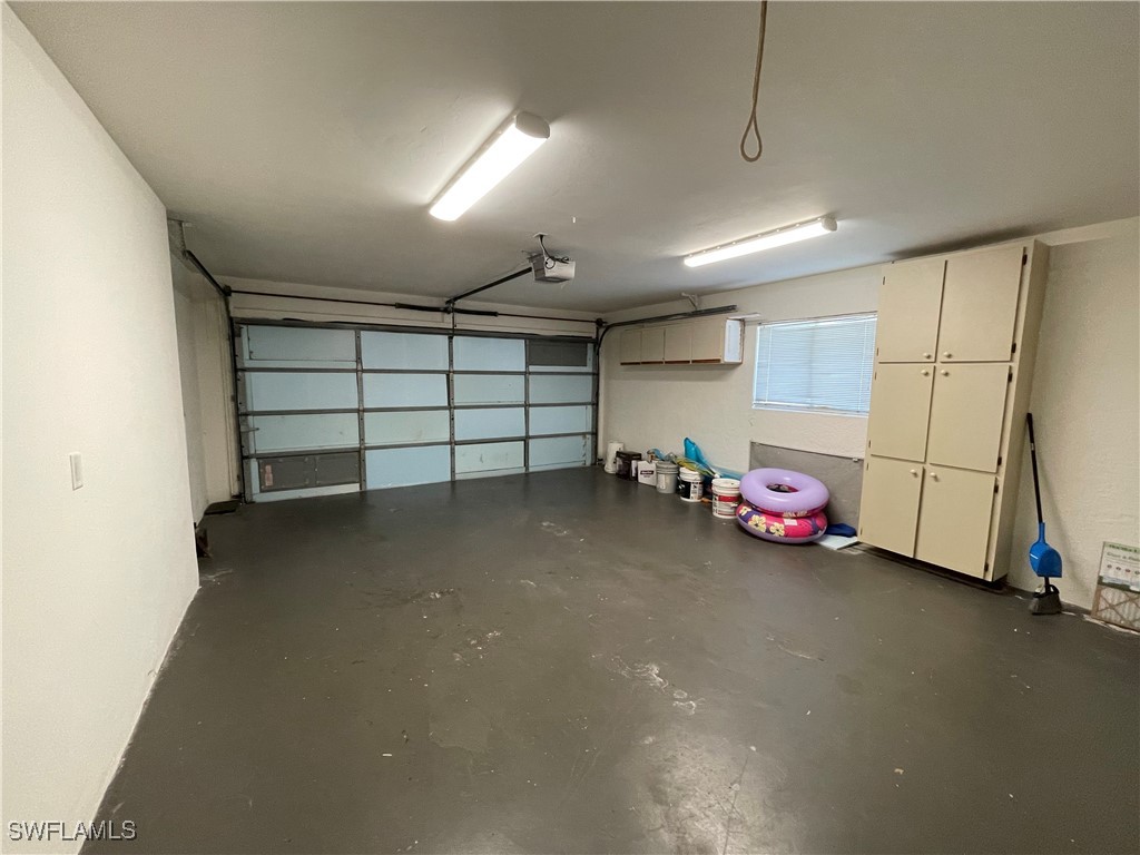 563 99th Avenue N Naples FL 34108 225071853 image40