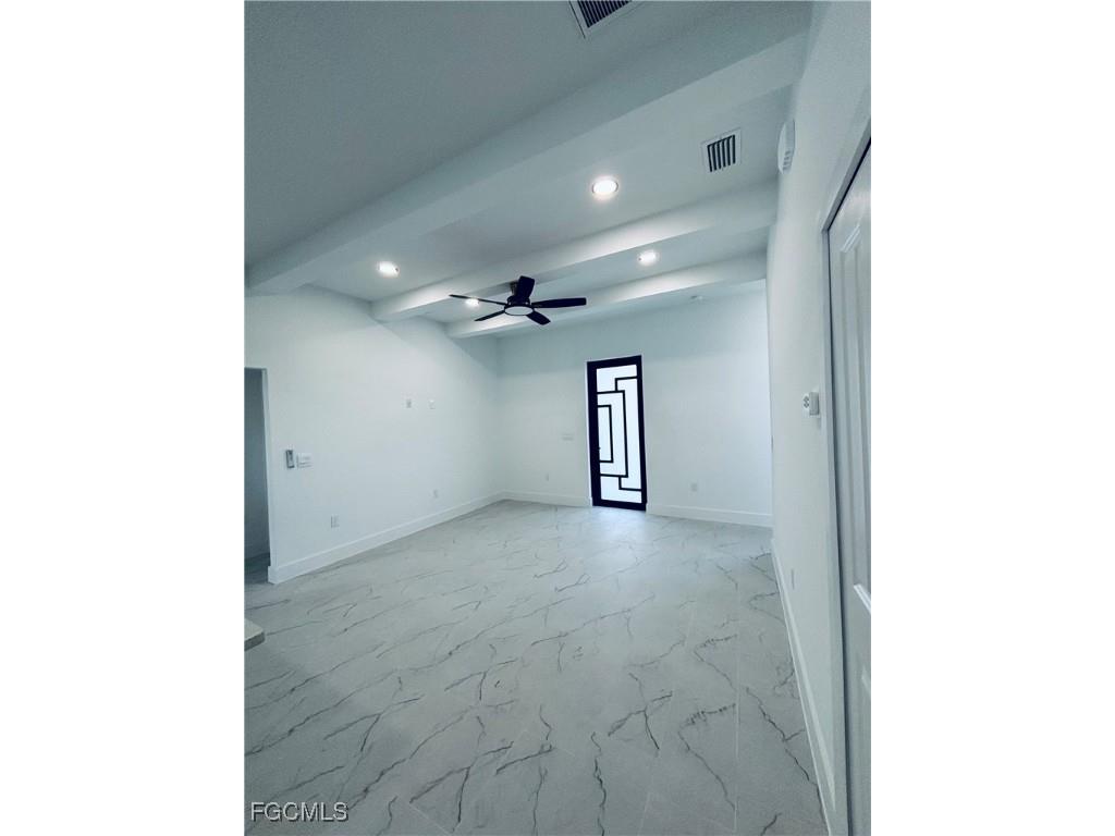 563 Oakshire Lane Lehigh Acres FL 33972 2025015984 image14