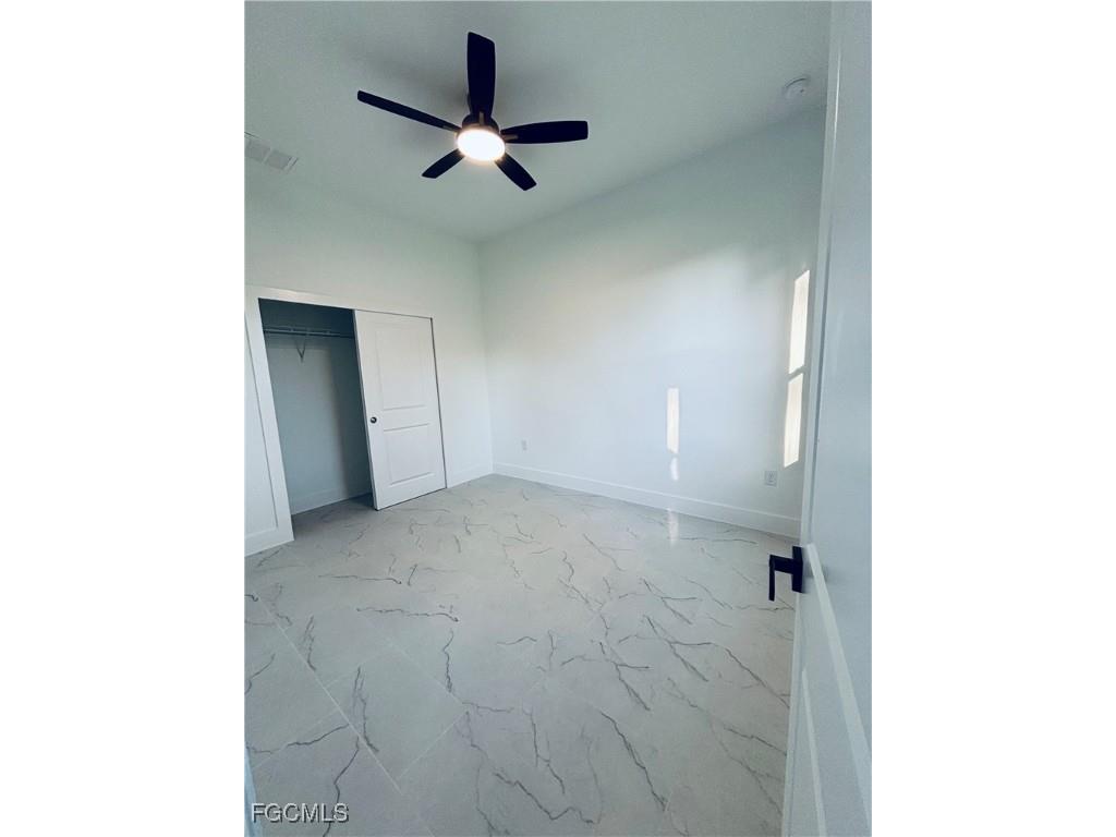 563 Oakshire Lane Lehigh Acres FL 33972 2025015984 image16