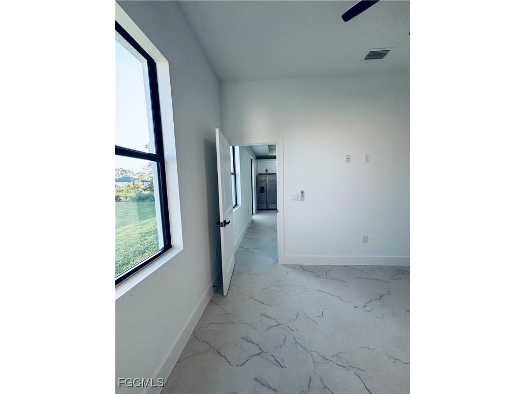 563 Oakshire Lane Lehigh Acres FL 33972 2025015984 image18