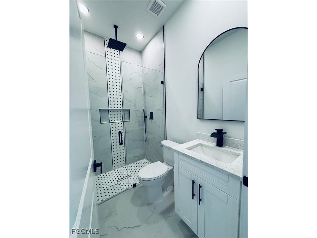 563 Oakshire Lane Lehigh Acres FL 33972 2025015984 image19