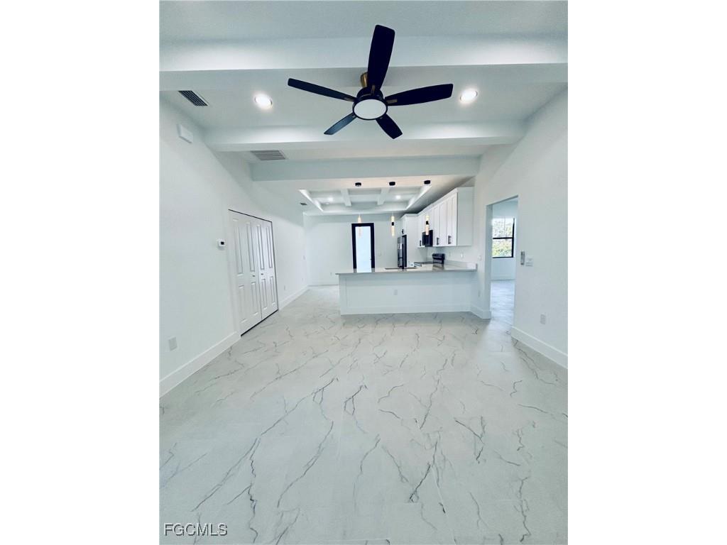 563 Oakshire Lane Lehigh Acres FL 33972 2025015984 image7