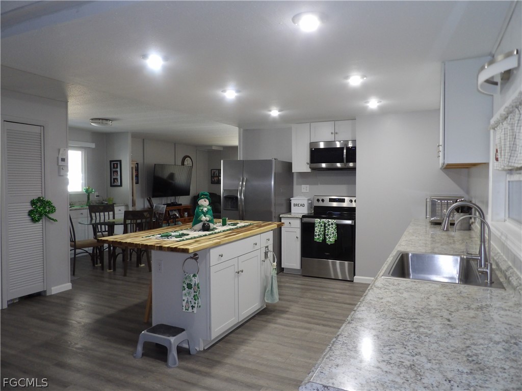 563 Timber Lane S North Fort Myers FL 33917 2026009284 image5