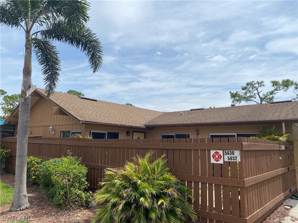 5632 Foxlake Drive North Fort Myers FL 33917 223031342 image1