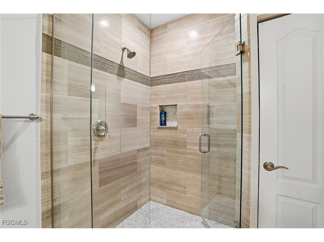 5633 Grey Fox Run Fort Myers FL 33912 2025021258 image24