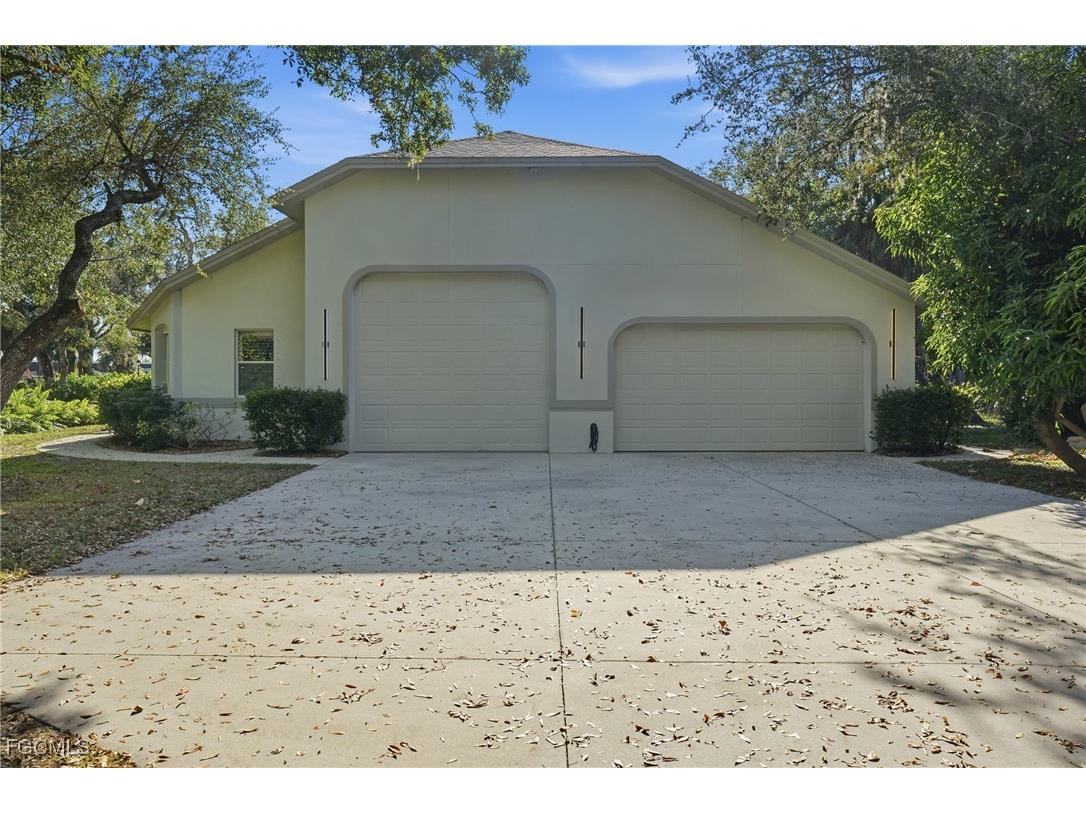 5633 Grey Fox Run Fort Myers FL 33912 2025021258 image34