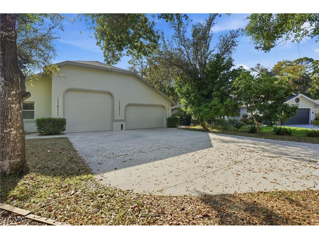 5633 Grey Fox Run Fort Myers FL 33912 2025021258 image35