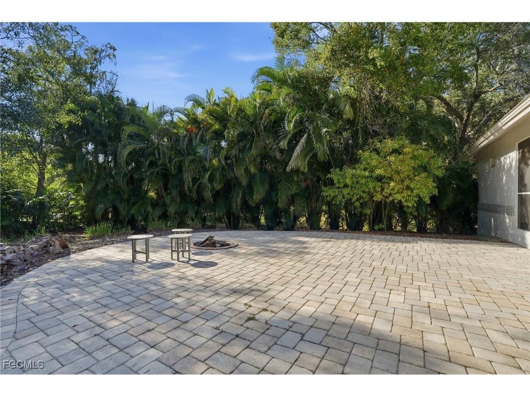 5633 Grey Fox Run Fort Myers FL 33912 2025021258 image37