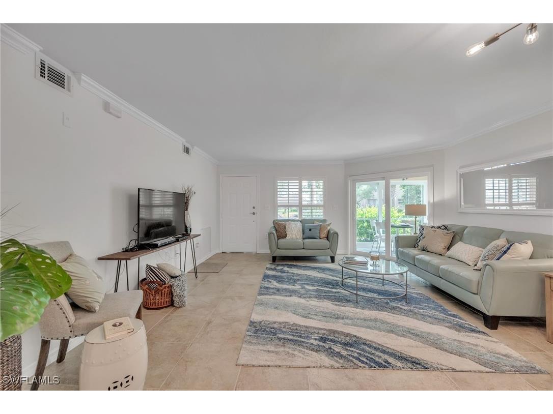 5633 Turtle Bay Drive #37 Naples FL 34108 225064653 image3