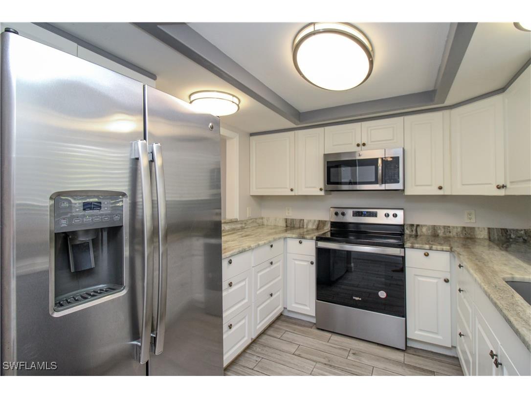 5635 Rattlesnake Hammock Road #102D Naples FL 34113 225082016 image1