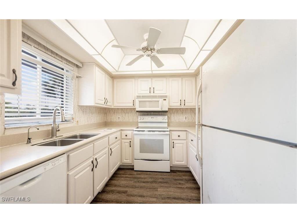 5635 Rattlesnake Hammock Road #D-203 Naples FL 34113 226005049 image1