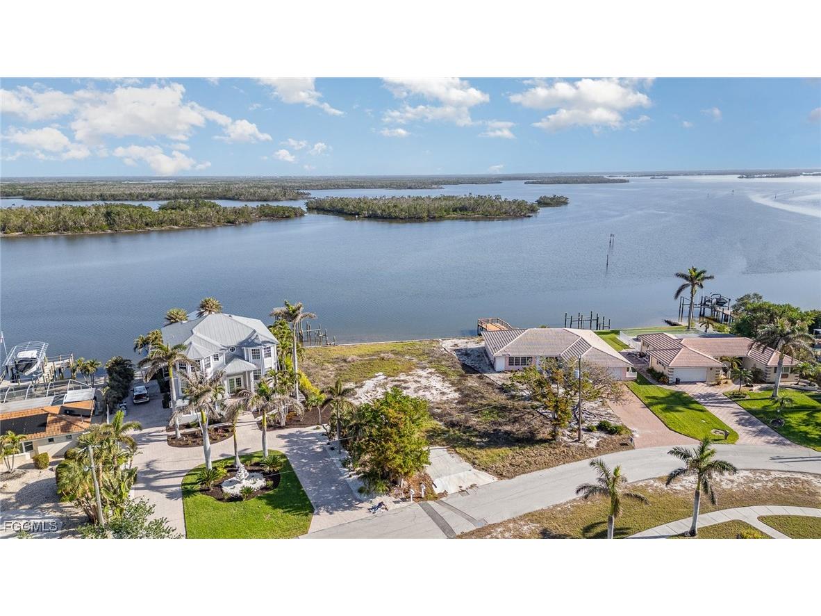 5636 Williams Drive Fort Myers Beach FL 33931 2025015172 image1