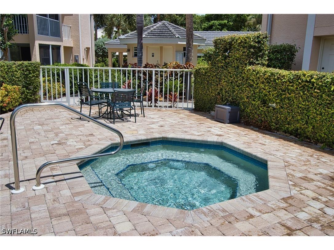 5637 Turtle Bay Drive #II-22 Naples FL 34108 226026736 image20