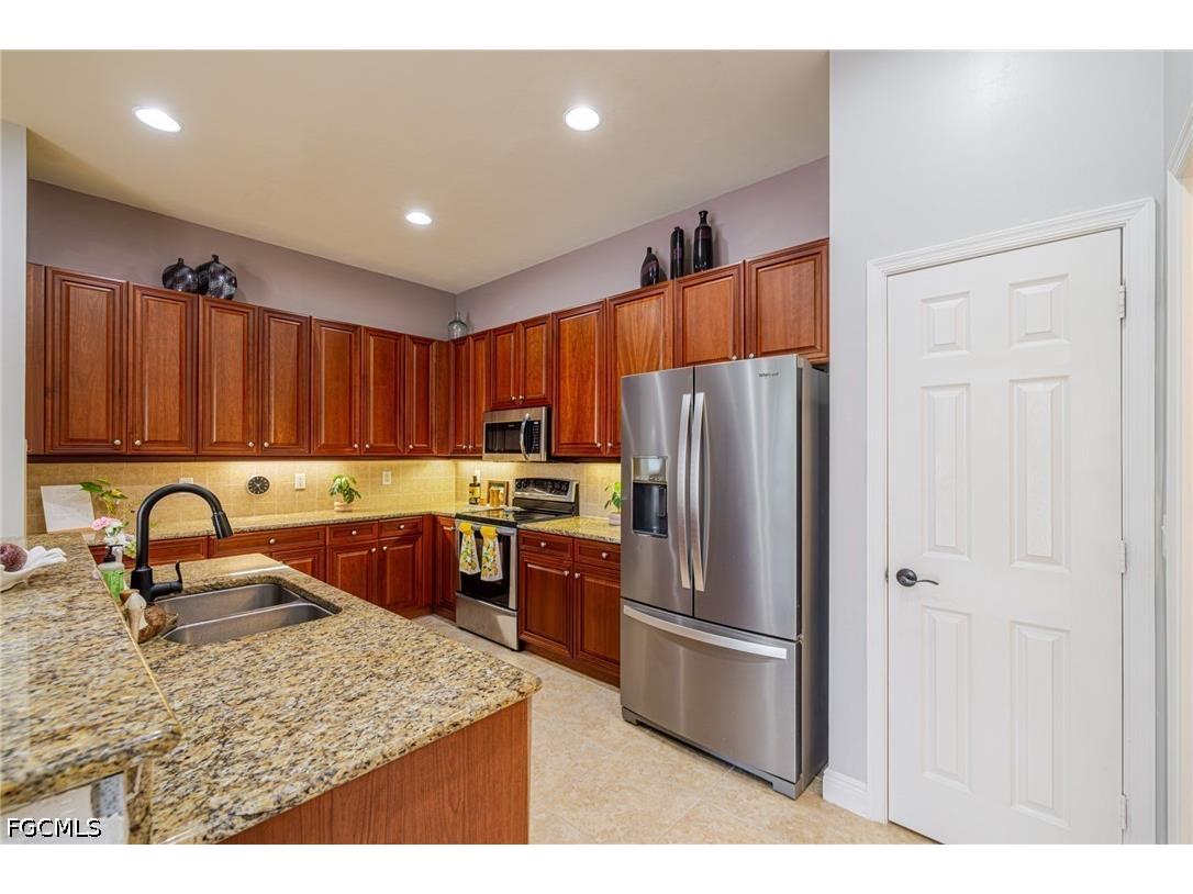 5643 Kensington Loop Fort Myers FL 33912 2026015553 image11