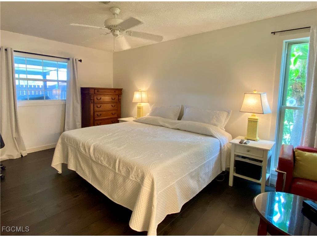 5647 Foxlake Drive North Fort Myers FL 33917 2025004695 image12