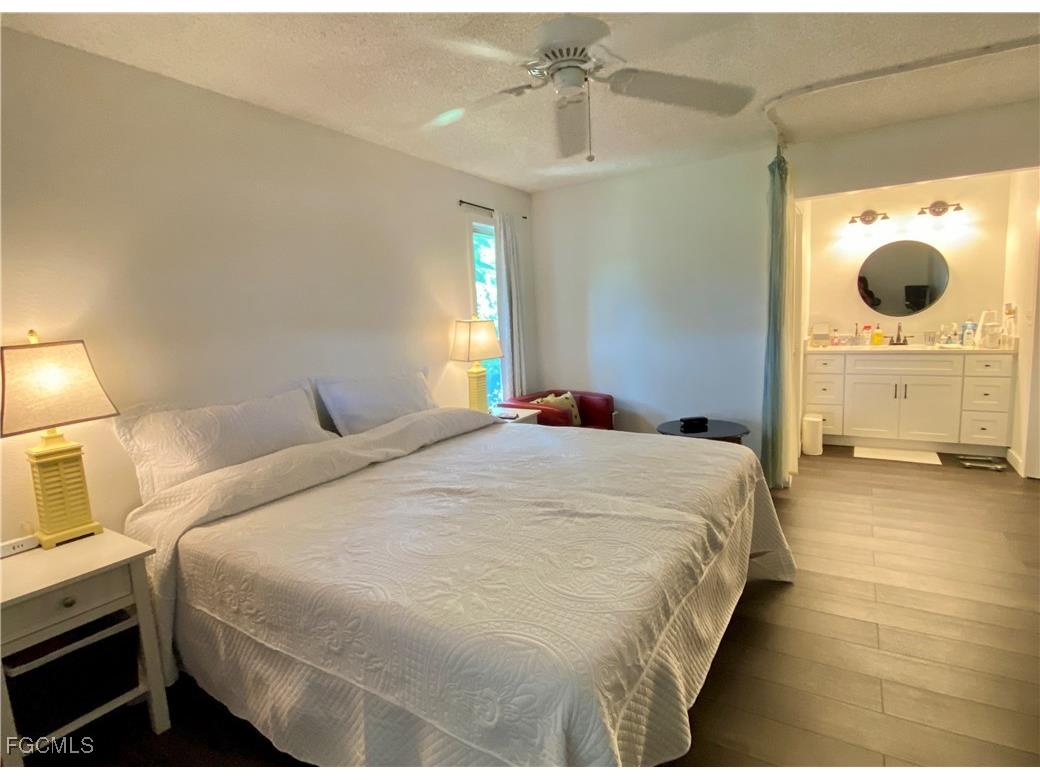 5647 Foxlake Drive North Fort Myers FL 33917 2025004695 image13