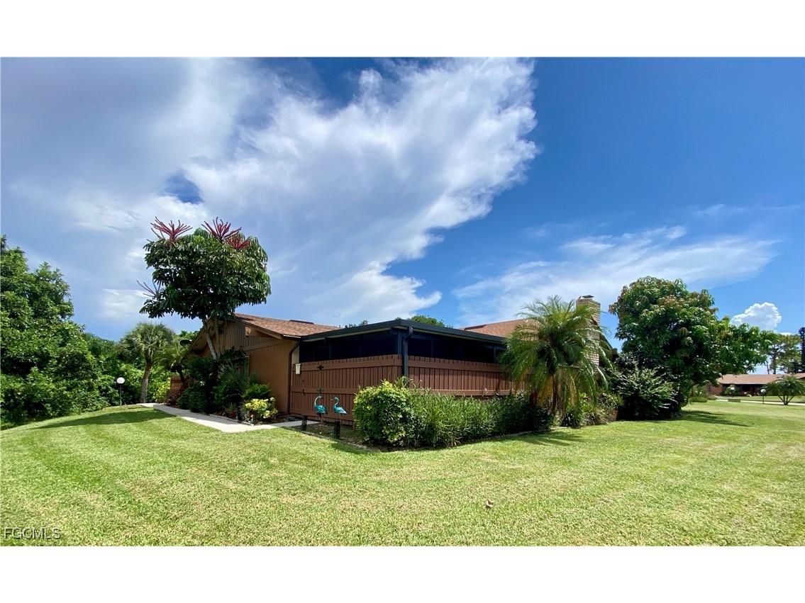 5647 Foxlake Drive North Fort Myers FL 33917 2025004695 image22