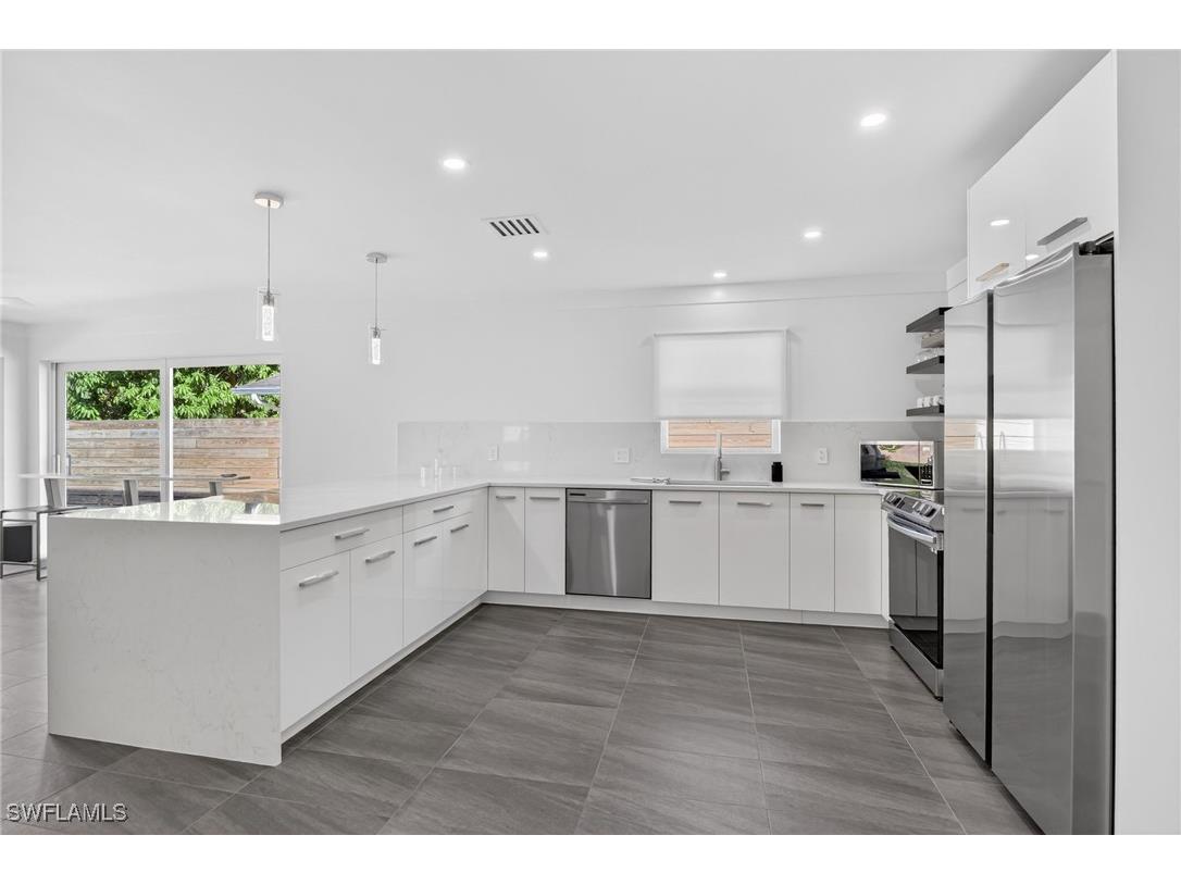 565 110th Avenue N Naples FL 34108 225083225 image11