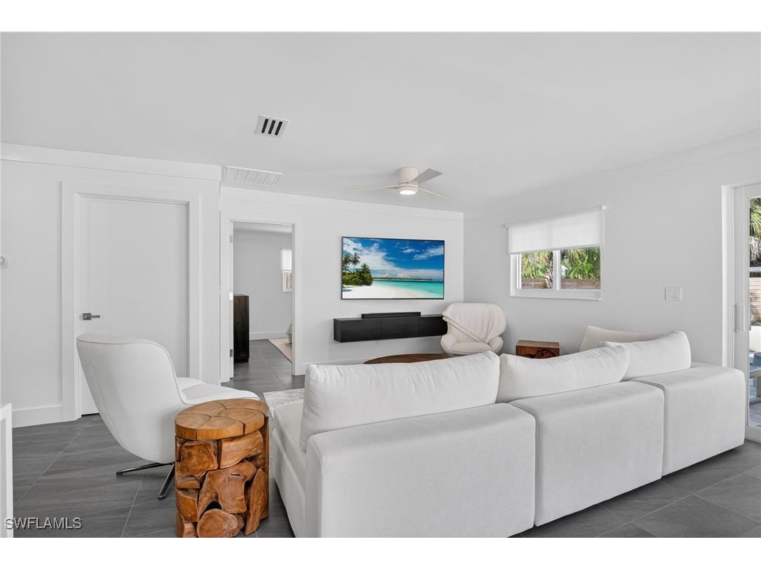 565 110th Avenue N Naples FL 34108 225083225 image13