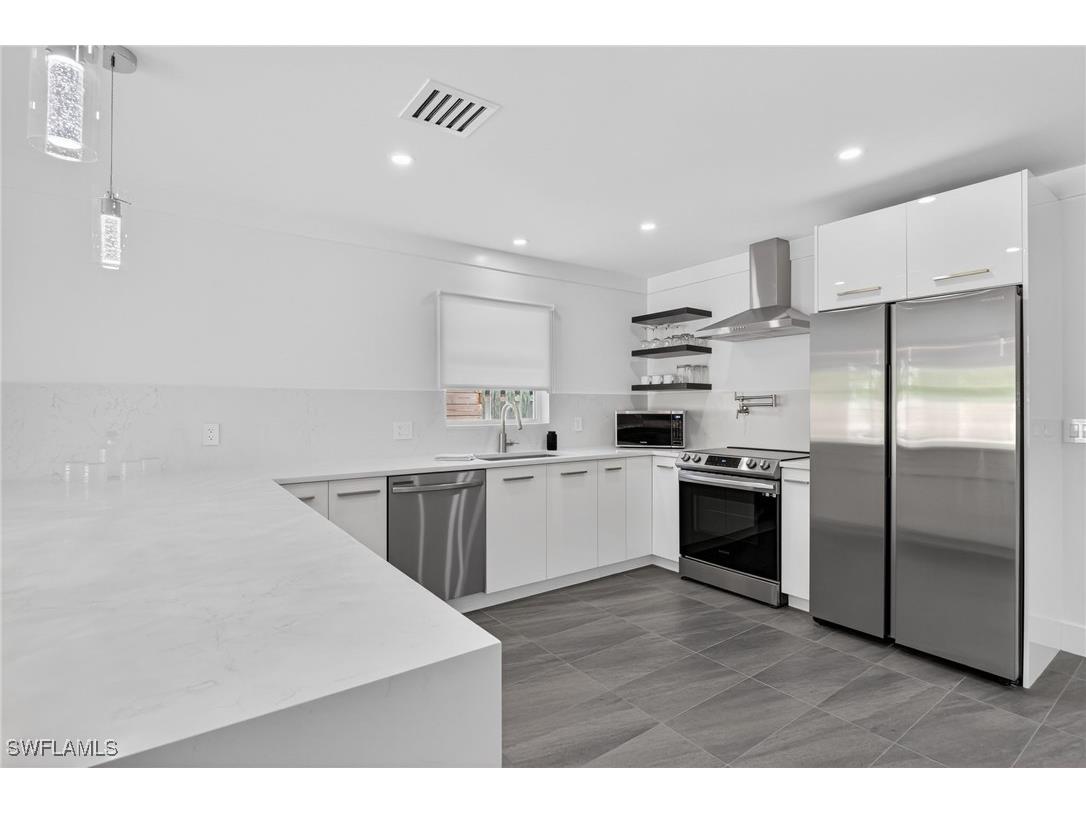 565 110th Avenue N Naples FL 34108 225083225 image3