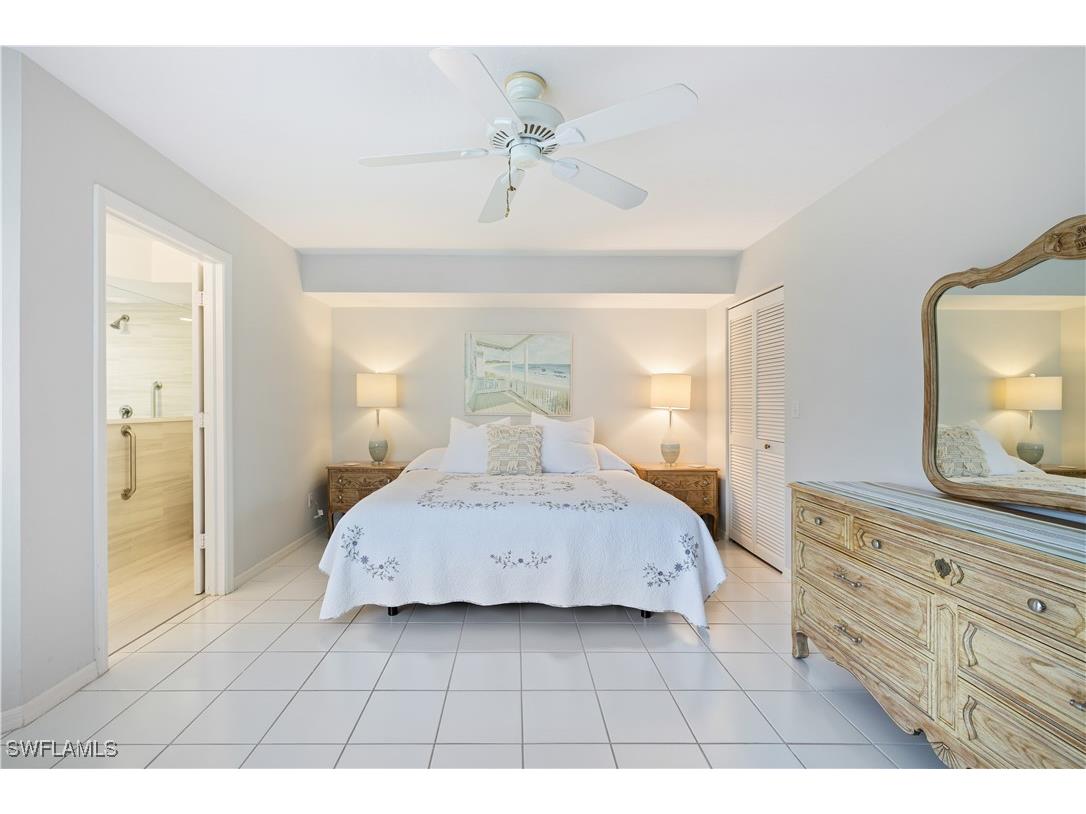 565 Beachwalk Circle #T-102 Naples FL 34108 226001327 image11