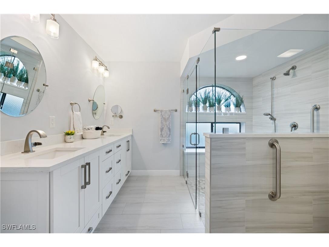 565 Beachwalk Circle #T-102 Naples FL 34108 226001327 image13