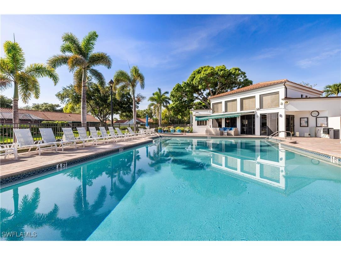 565 Beachwalk Circle #T-102 Naples FL 34108 226001327 image21